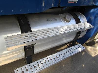 Freightliner Columbia 120 Fuel Tank Strap / Bracket