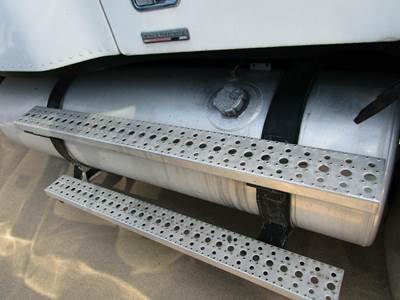Freightliner Columbia 120 Fuel Tank Strap / Bracket