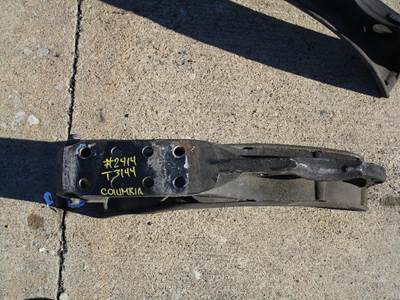 Freightliner Columbia Fuel Tank Strap / Bracket for a Freightliner COLUMBIA 120