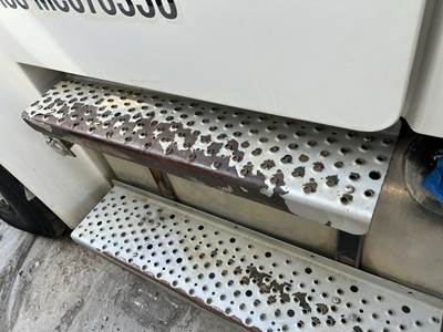 Freightliner M2 106 Fuel Tank Strap / Bracket