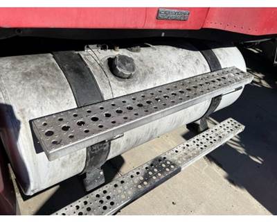 Freightliner ST120 Fuel Tank Strap / Bracket