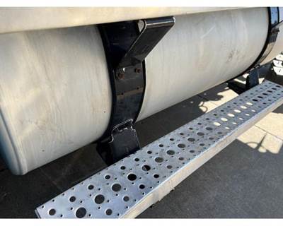 Freightliner ST120 Fuel Tank Strap / Bracket