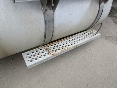 International 5900i Right Fuel Tank Strap / Bracket