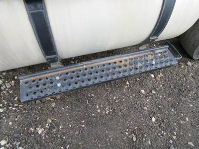 International 9100i Fuel Tank Strap / Bracket