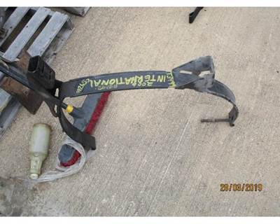 International 9200 Fuel Tank Strap / Bracket