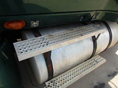 International ProStar Fuel Tank Strap / Bracket