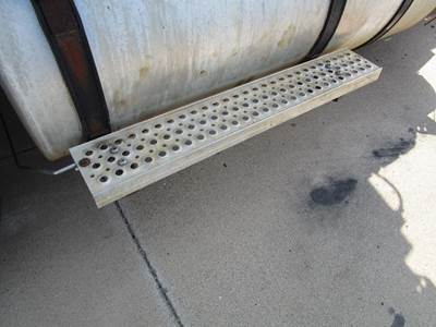 International ProStar Fuel Tank Strap / Bracket