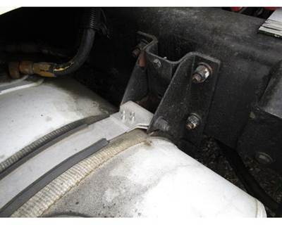 Kenworth T2000 Fuel Tank Strap / Bracket