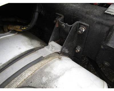 Kenworth T2000 Fuel Tank Strap / Bracket