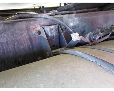 Kenworth T2000 Fuel Tank Strap / Bracket