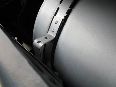 Kenworth T600 Fuel Tank Strap / Bracket