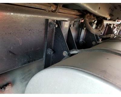 Kenworth T660 Fuel Tank Strap / Bracket