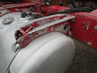 Peterbilt 375 Fuel Tank Strap / Bracket