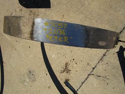 Peterbilt 377 Fuel Tank Strap / Bracket