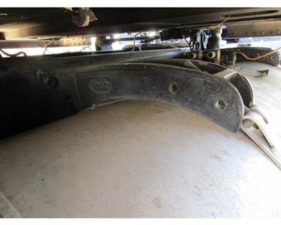 Peterbilt 377 Fuel Tank Strap / Bracket