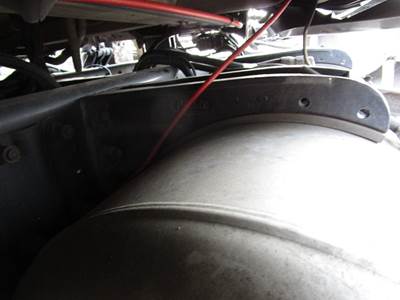 Peterbilt 387 Fuel Tank Strap / Bracket