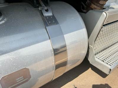 Peterbilt 567 Fuel Tank Strap / Bracket