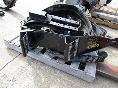 Volvo VNL Fuel Tank Strap / Bracket