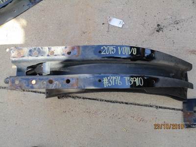 Volvo VNL Fuel Tank Strap / Bracket