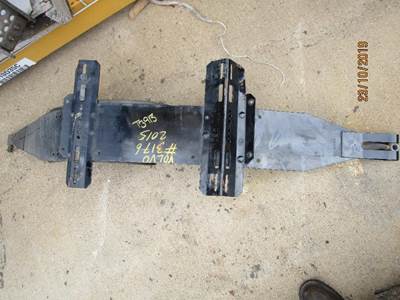 Volvo VNL Fuel Tank Strap / Bracket