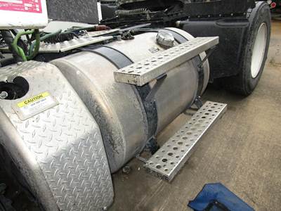 Freightliner Cascadia Left Fuel Tank for a Freightliner CASCADIA 113BBC