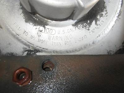 Freightliner Cascadia Right Fuel Tank for a Freightliner CASCADIA 125