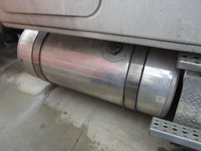 Freightliner Cascadia Right Fuel Tank