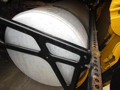 Freightliner Cascadia Right Fuel Tank for a Freightliner CASCADIA 125