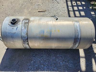 Freightliner Cascadia Right Fuel Tank for a Freightliner CASCADIA 125