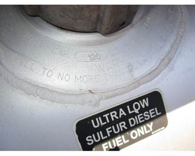 Freightliner Cascadia Left Fuel Tank for a Freightliner CASCADIA 125
