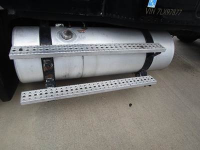 Freightliner Columbia 120 Left Fuel Tank