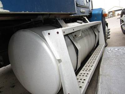 Freightliner FLD120 Right Fuel Tank
