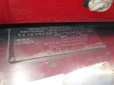 International 9900i Left Fuel Tank