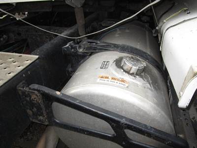 Western Star 5700 Right Fuel Tank for a Western Star TR 5700