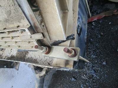 Mack CHN613 Headache Rack