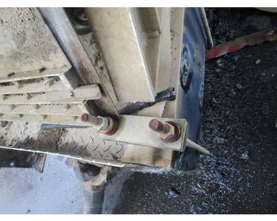 Mack CHN613 Headache Rack