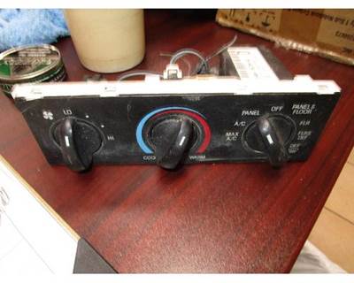 Ford-Sterling Temperature Control Unit, Part # XL3H-19C733-BA