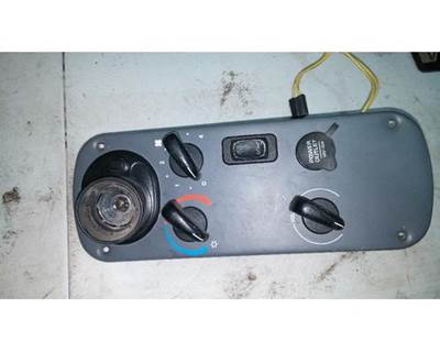 Used Freightliner Sleeper Cab Temperature Control Panel