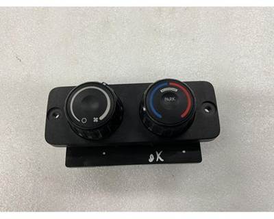 Freightliner Cascadia Heater / AC Climate Control, Part # A22-73673-000 / A22-73673-002