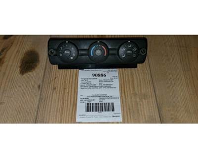 Used 2010 Freightliner Cascadia 125 Heater/AC Temperature Control Unit, Part # A22-60645-501