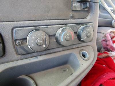 Freightliner Cascadia Heater / AC Temp Control for a Freightliner CASCADIA 125