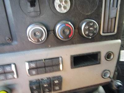 Freightliner Cascadia Heater / AC Temp Control for a Freightliner CASCADIA 126