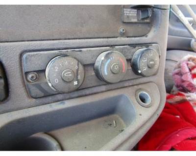 Freightliner Cascadia Heater / AC Temp Control for a Freightliner CASCADIA 125