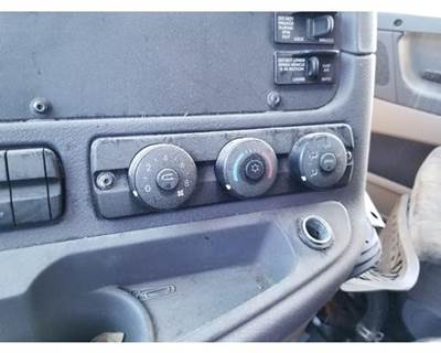 Used 2012 Freightliner Cascadia 125 Heater / AC Temperature Control Unit