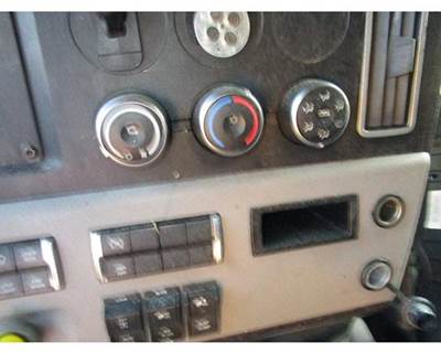 Freightliner Cascadia Heater / AC Temp Control for a Freightliner CASCADIA 126