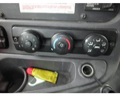 Used 2016 Freightliner Cascadia 125 Heater / AC Temperature Control