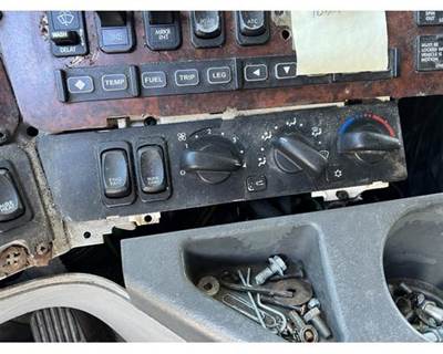 Freightliner Century Class Heater / AC Temp Control for a Freightliner ST120
