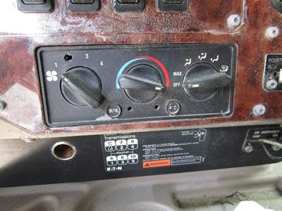International 9400i Heater / AC Temp Control