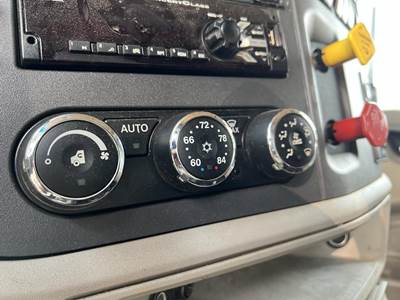 Peterbilt 567 Heater / AC Temp Control