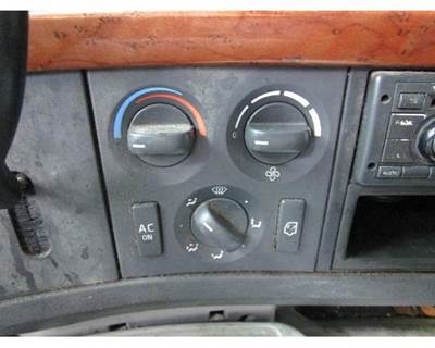 Used Volvo VNL Temperature Control Unit